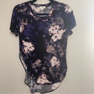 Wilfred High Cut Tshirt